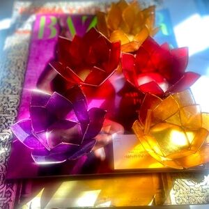 5 Lotus tea light holders